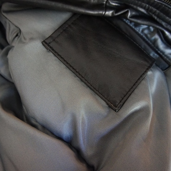 IZOD GENUIN LEATHER JACKET - Picture 3 of 8